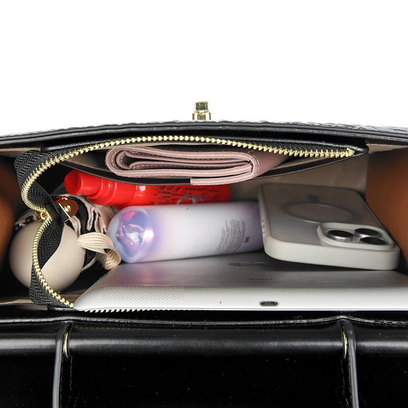 QPN2099 Ladies Fashion Simple Square Lock Closure Daily Office Shoulder Bag